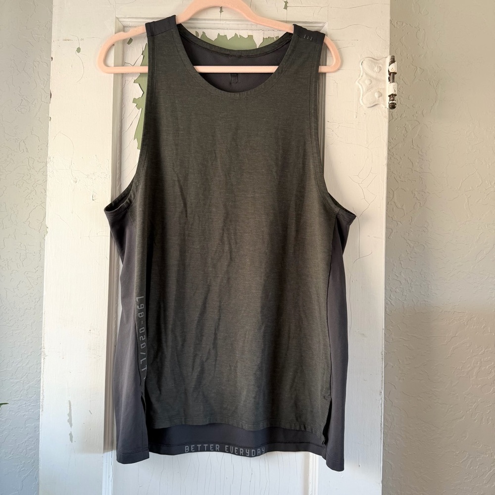 Lululemon Men’s Metal Vent Tech Sleeveless Tank Top Green Gray